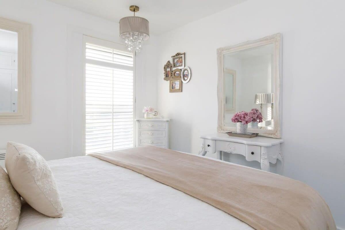 Two Bed Seafront Escape In East Wittering Apartment Luaran gambar